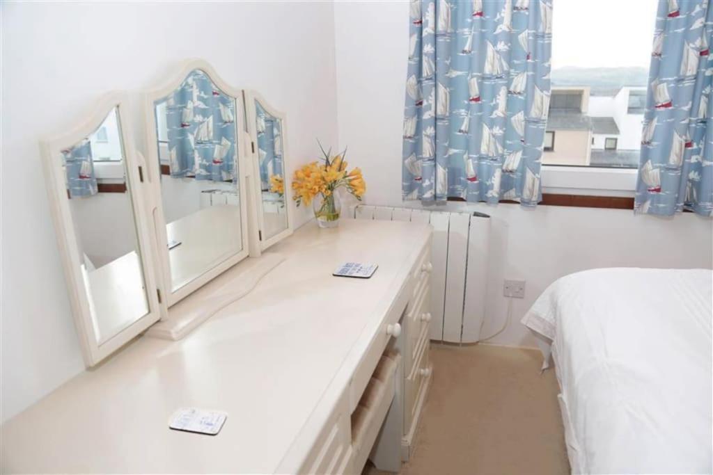 Harbour Haven: Spectacular Views Apartment พอร์ทแมด็อก ภายนอก รูปภาพ